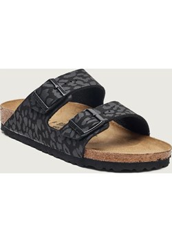 Birkenstock Klapki Arizona SYN Leo| narrow fit | z dodatkiem skóry ze sklepu Gomez Fashion Store w kategorii Klapki damskie - zdjęcie 187694459
