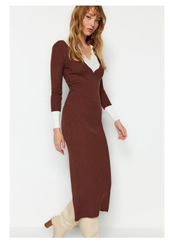 trendyol Sukienka dzianinowa w kolorze biało-brązowym ze sklepu Limango Polska w kategorii Sukienki - zdjęcie 187694555