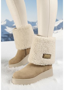 Beżowe Botki na Koturnie z Wywijaną Cholewką i Barankiem Irilaura ze sklepu born2be.pl w kategorii Botki - zdjęcie 187696547