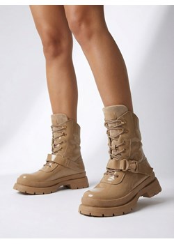 Royalfashion Lakierowane botki damskie w kolorze jasnobrązowym Setogy ze sklepu royalfashion.pl w kategorii Botki - zdjęcie 187698776