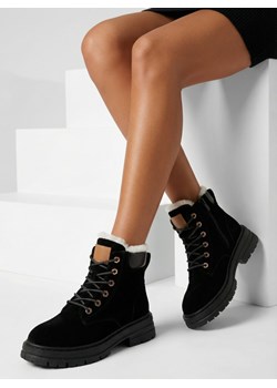 Royalfashion Damskie ocieplane botki typu trapery w kolorze czarnym Radoras ze sklepu royalfashion.pl w kategorii Workery damskie - zdjęcie 187699056