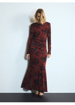 Reserved - Sukienka z nadrukiem w róże - karminowy ze sklepu Reserved w kategorii Sukienki - zdjęcie 187699446