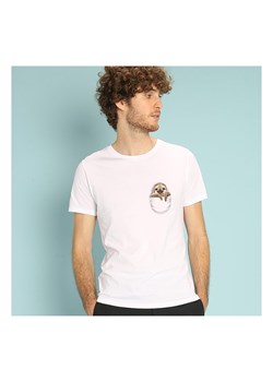 WOOOP Koszulka &quot;Pocket Sloth&quot; w kolorze białym ze sklepu Limango Polska w kategorii T-shirty męskie - zdjęcie 187710949