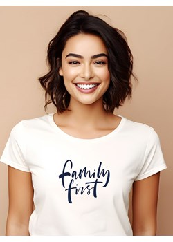 WOOOP Koszulka &quot;Family First&quot; w kolorze białym ze sklepu Limango Polska w kategorii Bluzki damskie - zdjęcie 187711008