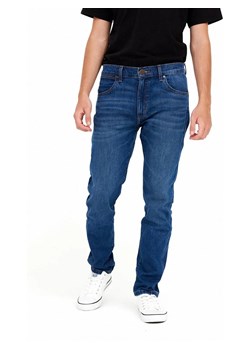 Wrangler Dżinsy - Regular fit - w kolorze niebieskim ze sklepu Limango Polska w kategorii Jeansy męskie - zdjęcie 187714226