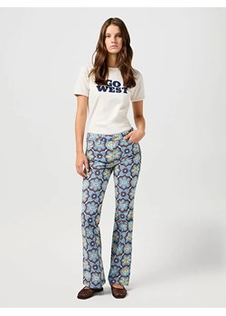 Wrangler Koszulka w kolorze białym ze sklepu Limango Polska w kategorii Bluzki damskie - zdjęcie 187714506