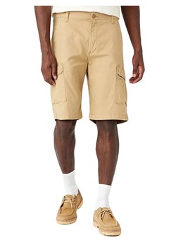 Wrangler Bojówki w kolorze beżowym ze sklepu Limango Polska w kategorii Spodenki męskie - zdjęcie 187715019