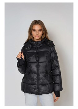 Steve Madden Kurtka zimowa w kolorze czarnym ze sklepu Limango Polska w kategorii Kurtki damskie - zdjęcie 187736426