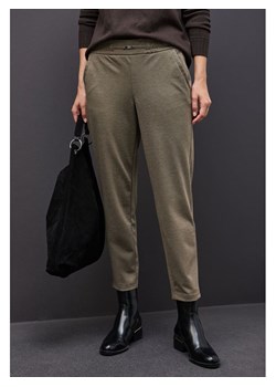 Street One Spodnie w kolorze khaki ze sklepu Limango Polska w kategorii Spodnie damskie - zdjęcie 187749025