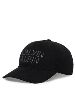 Czapka z daszkiem Calvin Klein Corduroy Graphic 5 Panel Cap LV04D5064G Czarny ze sklepu eobuwie.pl w kategorii Czapki z daszkiem męskie - zdjęcie 187749908