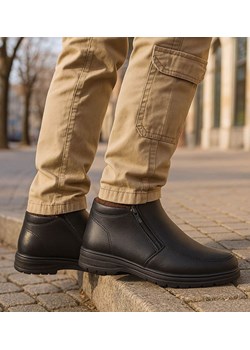 Czarne ocieplane botki męskie z suwakiem /A5-2 18597 T386/ ze sklepu Pantofelek24.pl w kategorii Buty trekkingowe męskie - zdjęcie 187766107