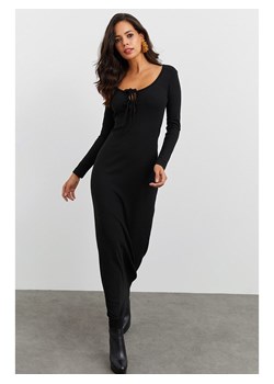 Cool and sexy Sukienka w kolorze czarnym ze sklepu Limango Polska w kategorii Sukienki - zdjęcie 187766715