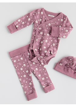 Reserved - Bawełniany komplet z czapką - jasnofioletowy ze sklepu Reserved w kategorii Komplety niemowlęce - zdjęcie 187774485