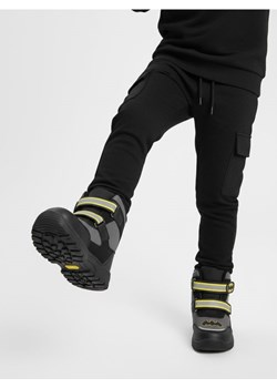 Sinsay - Śniegowce ocieplane z odblaskowymi elementami Batman - czarny ze sklepu Sinsay w kategorii Buty zimowe dziecięce - zdjęcie 187775197