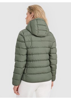 Kurtka puchowa pikowana z kapturem 4F 4FRAW25TDJAF0800 - khaki ze sklepu Sportstylestory.com w kategorii Kurtki damskie - zdjęcie 187780766