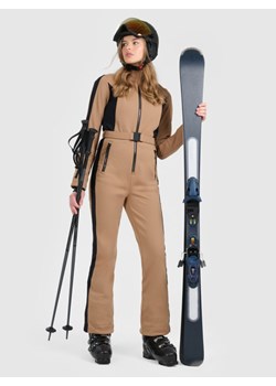 Damski kombinezon narciarski 4F 4FRAW25TJUMF075 - brązowy ze sklepu Sportstylestory.com w kategorii Kurtki damskie - zdjęcie 187780809