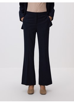 Reserved - Spodnie flare w paski - granatowy ze sklepu Reserved w kategorii Spodnie damskie - zdjęcie 187784216
