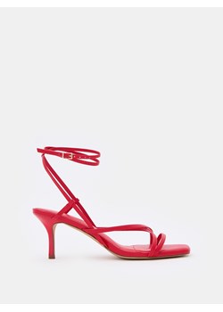Mohito - Sandały na szpilce - czerwony ze sklepu Mohito w kategorii Sandały damskie - zdjęcie 187795785