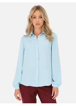 Pastelowa błękitna koszula damska z klasycznym kołnierzykiem L'AF Lorin ze sklepu Eye For Fashion w kategorii Koszule damskie - zdjęcie 187797587