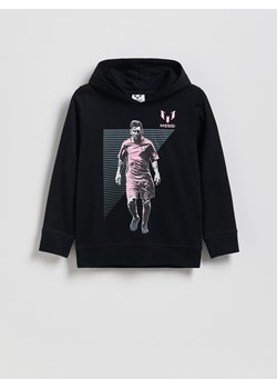 Reserved - Bluza z kapturem Messi - czarny ze sklepu Reserved w kategorii Bluzy chłopięce - zdjęcie 187798708