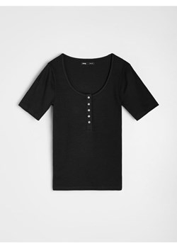 Sinsay - Prążkowana koszulka z guzikami - czarny ze sklepu Sinsay w kategorii Bluzki damskie - zdjęcie 187802878