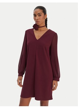 Rinascimento Sukienka koktajlowa CFC0126757003 Bordowy Regular Fit ze sklepu MODIVO w kategorii Sukienki - zdjęcie 187803079