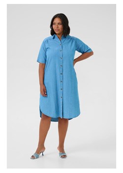 KAFFE curve Sukienka dżinsowa w kolorze błękitnym ze sklepu Limango Polska w kategorii Sukienki - zdjęcie 187811105