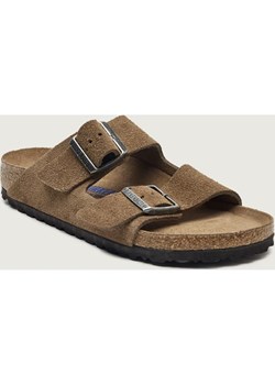 Birkenstock Klapki Arizona SFB LEVE | zamsz | narrow fit ze sklepu Gomez Fashion Store w kategorii Klapki damskie - zdjęcie 187818296