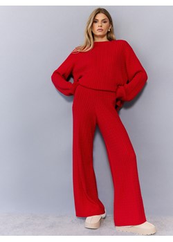 Mohito - Swetrowe czerwone spodnie - czerwony ze sklepu Mohito w kategorii Spodnie damskie - zdjęcie 187819006