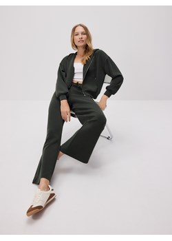 Reserved - Spodnie z szeroką nogawką - ciemnozielony ze sklepu Reserved w kategorii Spodnie damskie - zdjęcie 187819097