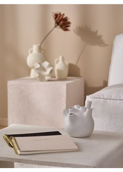 Sinsay - Wazon ceramiczny - biały ze sklepu Sinsay w kategorii Wazony - zdjęcie 187821838