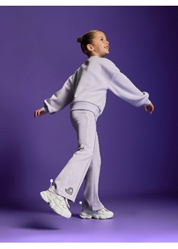 Reserved - Spodnie flare Pusheen - lawendowy ze sklepu Reserved w kategorii Spodnie dziewczęce - zdjęcie 187824617