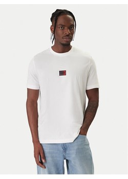 HUGO T-Shirt Danotie 50553124 Écru Regular Fit ze sklepu MODIVO w kategorii T-shirty męskie - zdjęcie 187828208
