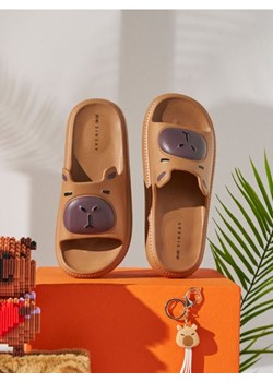 Sinsay - Piankowe klapki z motywem kapibary - beżowy ze sklepu Sinsay w kategorii Klapki damskie - zdjęcie 187832388