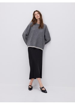Reserved - Sweter z koronkowym wykończeniem - ciemnoszary ze sklepu Reserved w kategorii Swetry damskie - zdjęcie 187849098