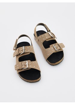 Reserved - Sandały z imitacji zamszu - ciemnobrązowy ze sklepu Reserved w kategorii Sandały dziecięce - zdjęcie 187852636