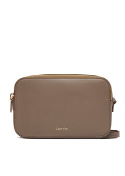 Torebka Calvin Klein Foil Logo Elongated Camera Bag LV04F3276G Beżowy ze sklepu eobuwie.pl w kategorii Listonoszki - zdjęcie 187855447