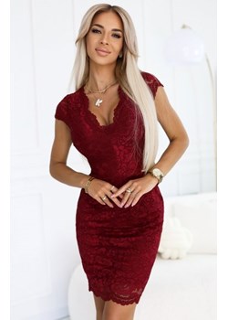 Numoco 316-12 koronkowa dopasowana sukienka z krótkim rękawkiem i dekoltem ze sklepu intimiti.pl w kategorii Sukienki - zdjęcie 187860265