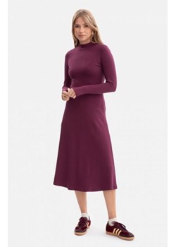 Bewear B299 sukienka z dzianiny prążkowanej śliwkowa ze sklepu intimiti.pl w kategorii Sukienki - zdjęcie 187861415