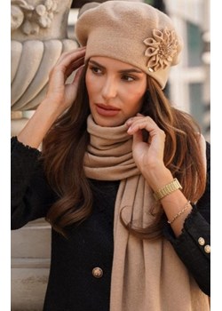 Wełniany beret damski Peonia ze sklepu intimiti.pl w kategorii Berety damskie - zdjęcie 187861527