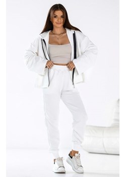 Dwuczęściowy komplet dresowy Suwak ecru ze sklepu intimiti.pl w kategorii Dresy damskie - zdjęcie 187861739