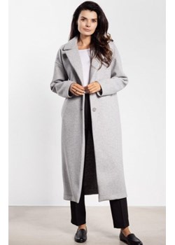 Długi płaszcz damski o prostym kroju z paskiem A750 szary ze sklepu intimiti.pl w kategorii Płaszcze damskie - zdjęcie 187861785