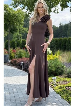 Elizabeth Anabel długa sukienka z różą czekoladowa ze sklepu intimiti.pl w kategorii Sukienki - zdjęcie 187862668