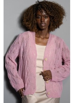 Fobya F1967 kardigan z wełny alpaka różowy ze sklepu intimiti.pl w kategorii Swetry damskie - zdjęcie 187863355