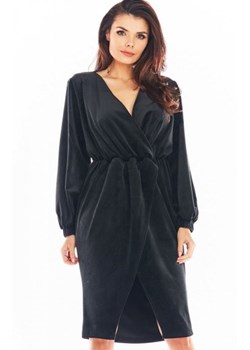 Welurowa sukienka kopertowa midi czarna A406 ze sklepu intimiti.pl w kategorii Sukienki - zdjęcie 187864847