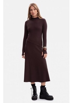 Bewear B299 sukienka z dzianiny prążkowanej ciemny brąz ze sklepu intimiti.pl w kategorii Sukienki - zdjęcie 187865679