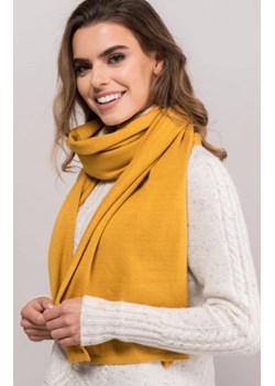 Kamea 05 wełniany szal musztardowy ze sklepu intimiti.pl w kategorii Szaliki i chusty damskie - zdjęcie 187866936