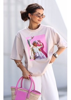 Oversizowy t-shirt damski dancing beżowy ze sklepu intimiti.pl w kategorii Bluzki damskie - zdjęcie 187867215