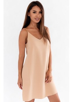 Elegancka sukienka na złotych ramiączkach beżowa ze sklepu intimiti.pl w kategorii Sukienki - zdjęcie 187868599