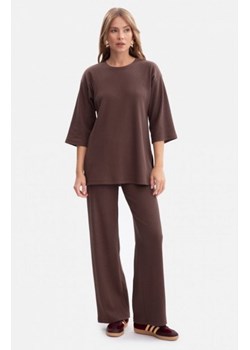 Bewear B300 spodnie z dzianiny prążkowanej brązowe ze sklepu intimiti.pl w kategorii Spodnie damskie - zdjęcie 187869206
